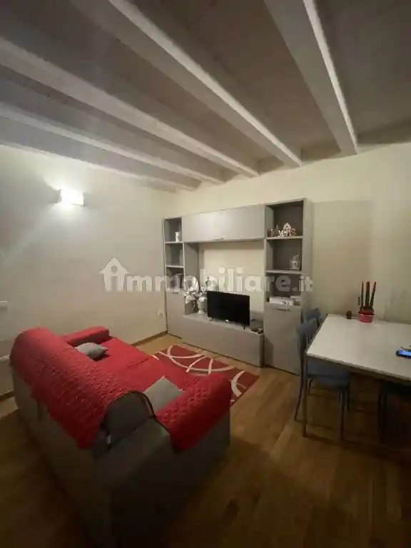 Bilocale piazza dei Martiri 42, Centro Storico, Carpi - foto 3