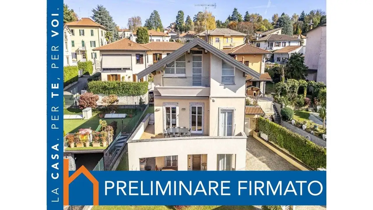 Villa in vendita a Morazzone