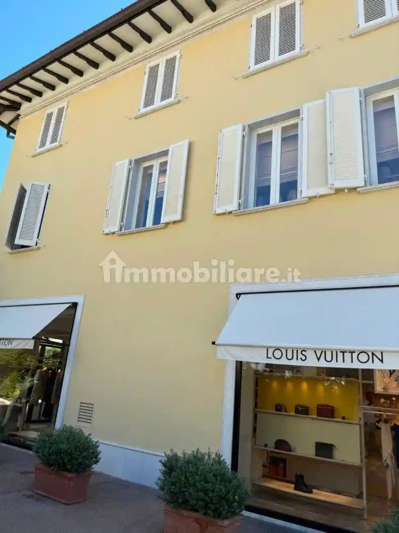 Appartamento ottimo stato, secondo piano, Centro, Forte dei Marmi - foto 2