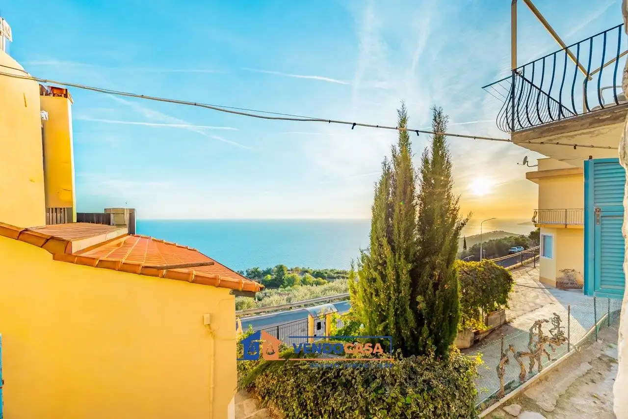 Bilocale salita Doria 6, Centro, Cipressa - foto 2