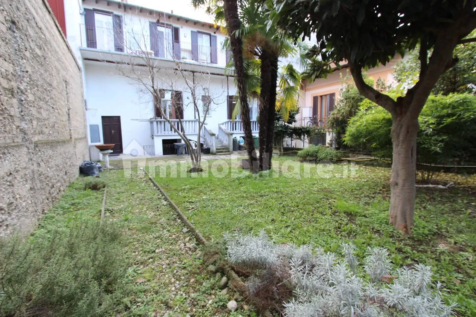 Appartamento in villa in vendita a Milano
