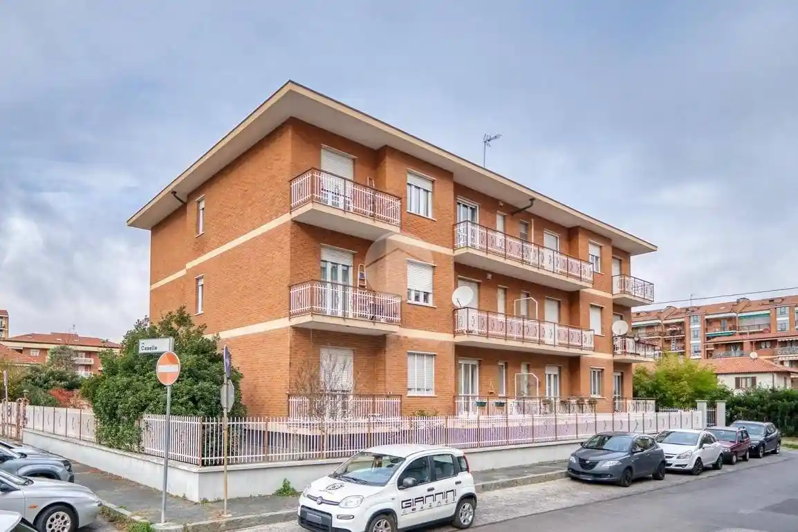 Quadrilocale via pasubio 46, Centro Storico, Rivoli - foto 2