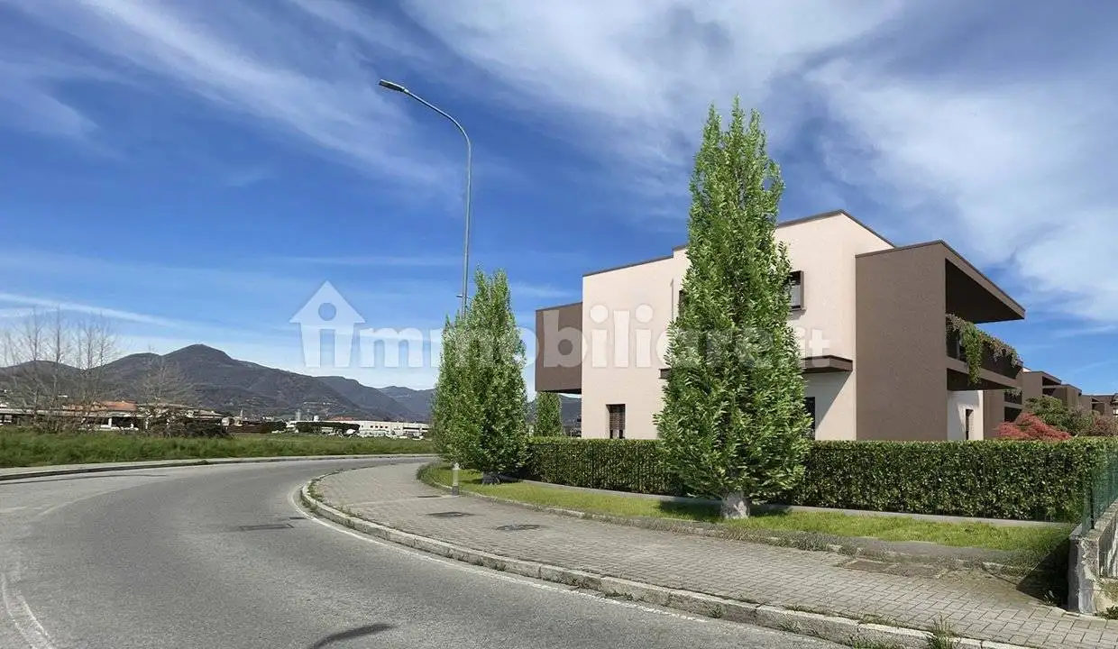 Villa unifamiliare via Giuseppe Verdi, Centro, Casnate con Bernate - foto 4