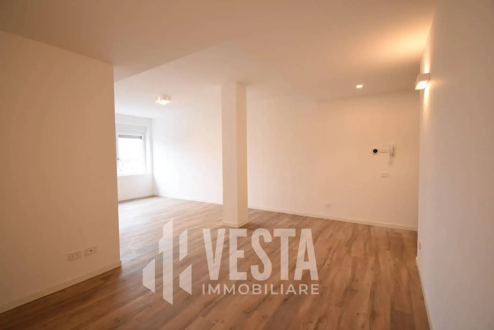 Trilocale via Como, Centro, Santa Maria Hoè - foto 2