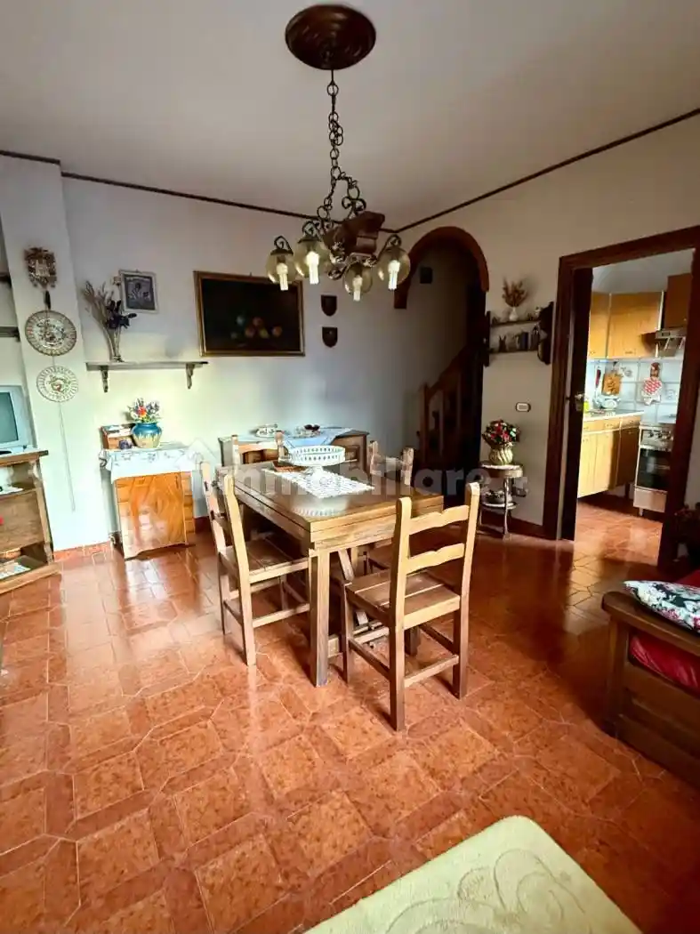 Villa bifamiliare via Emilio Salgari, San Pelino, Avezzano - foto 2