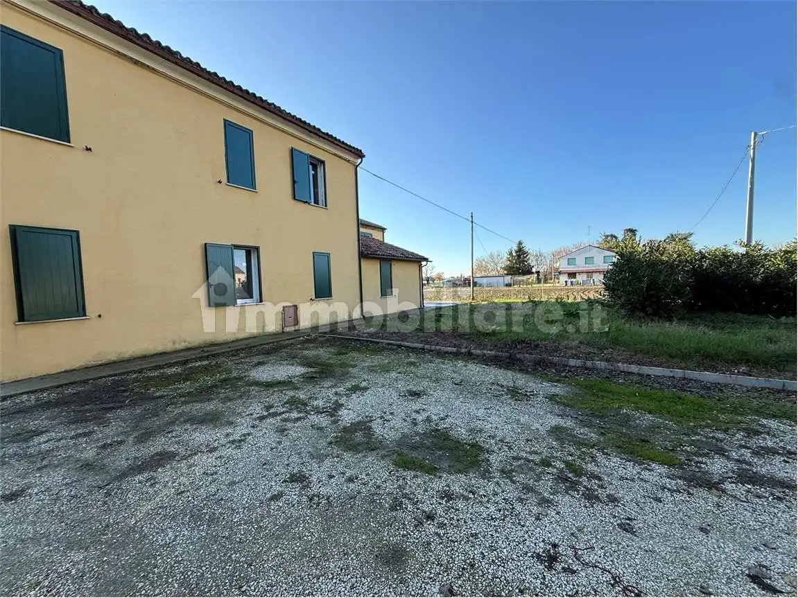 Casa indipendente in vendita a Tresignana