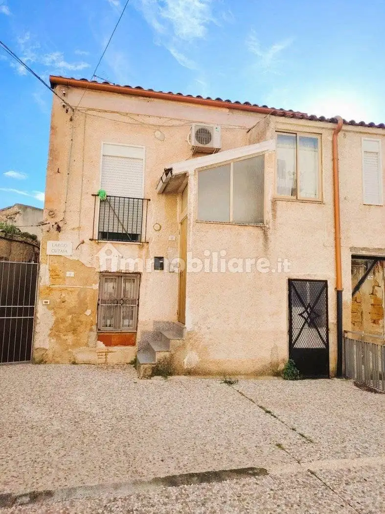 Trilocale largo Cutaia, 12, Centro Storico, Agrigento - foto 2