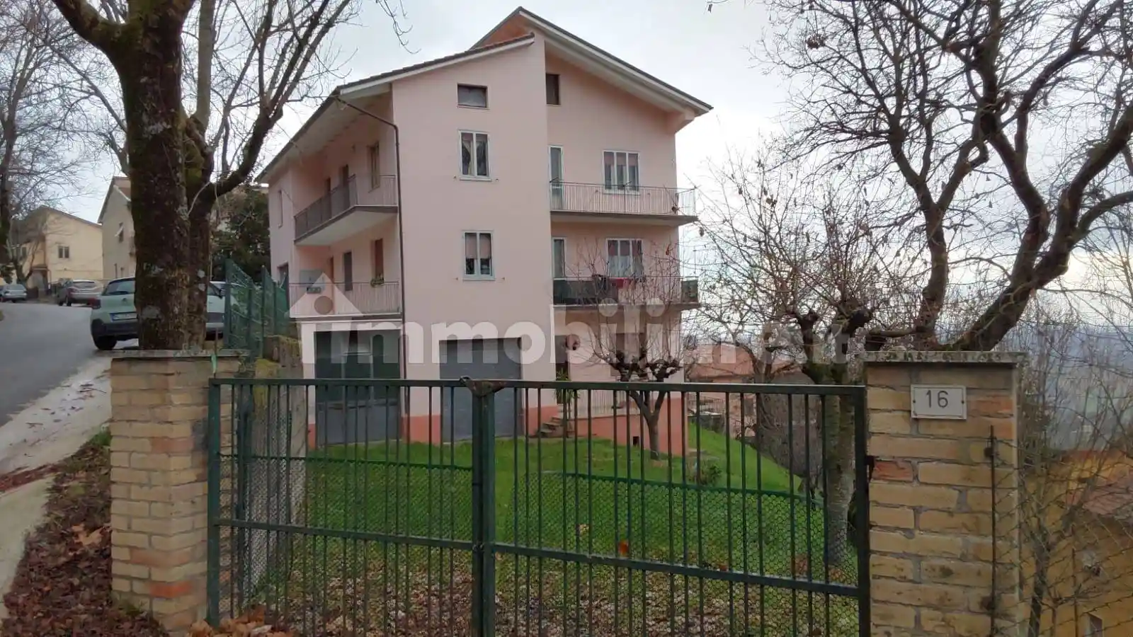 Palazzo - Edificio in vendita a Cingoli