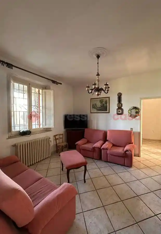 Casa indipendente in vendita a Quarrata