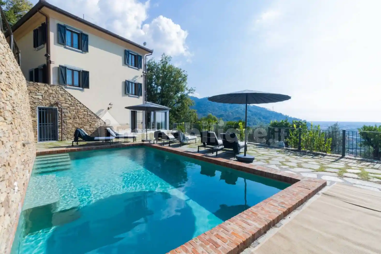 Villa in vendita a Forte dei Marmi