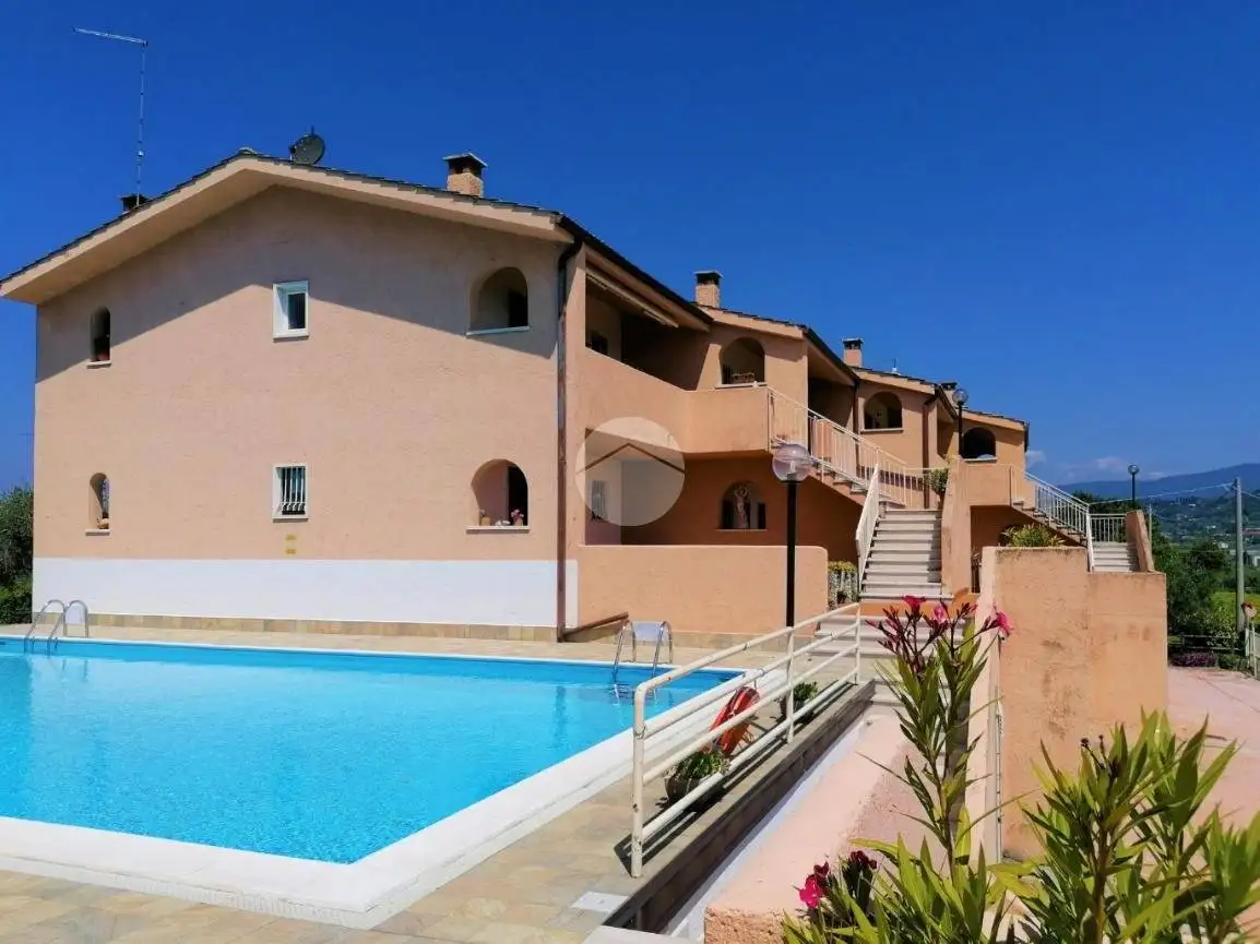 Appartamento in vendita a Bardolino