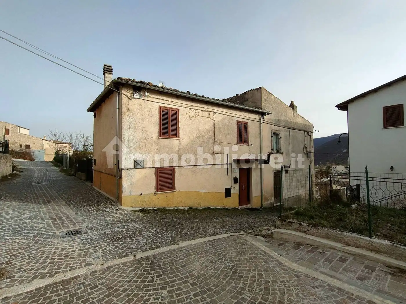 Casa indipendente in vendita a Navelli