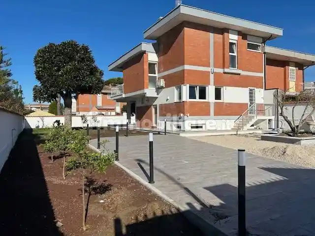 Villa in vendita a Ardea