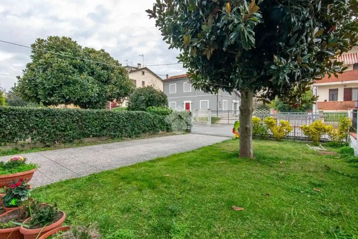 Villa bifamiliare via Polina 25, San Martino, Ferrara - foto 3