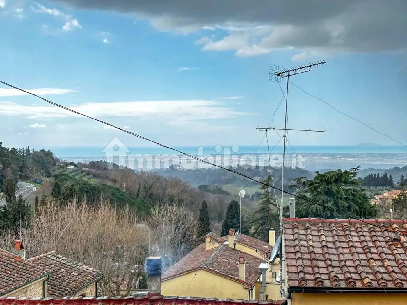 Appartamento in vendita a Guardistallo