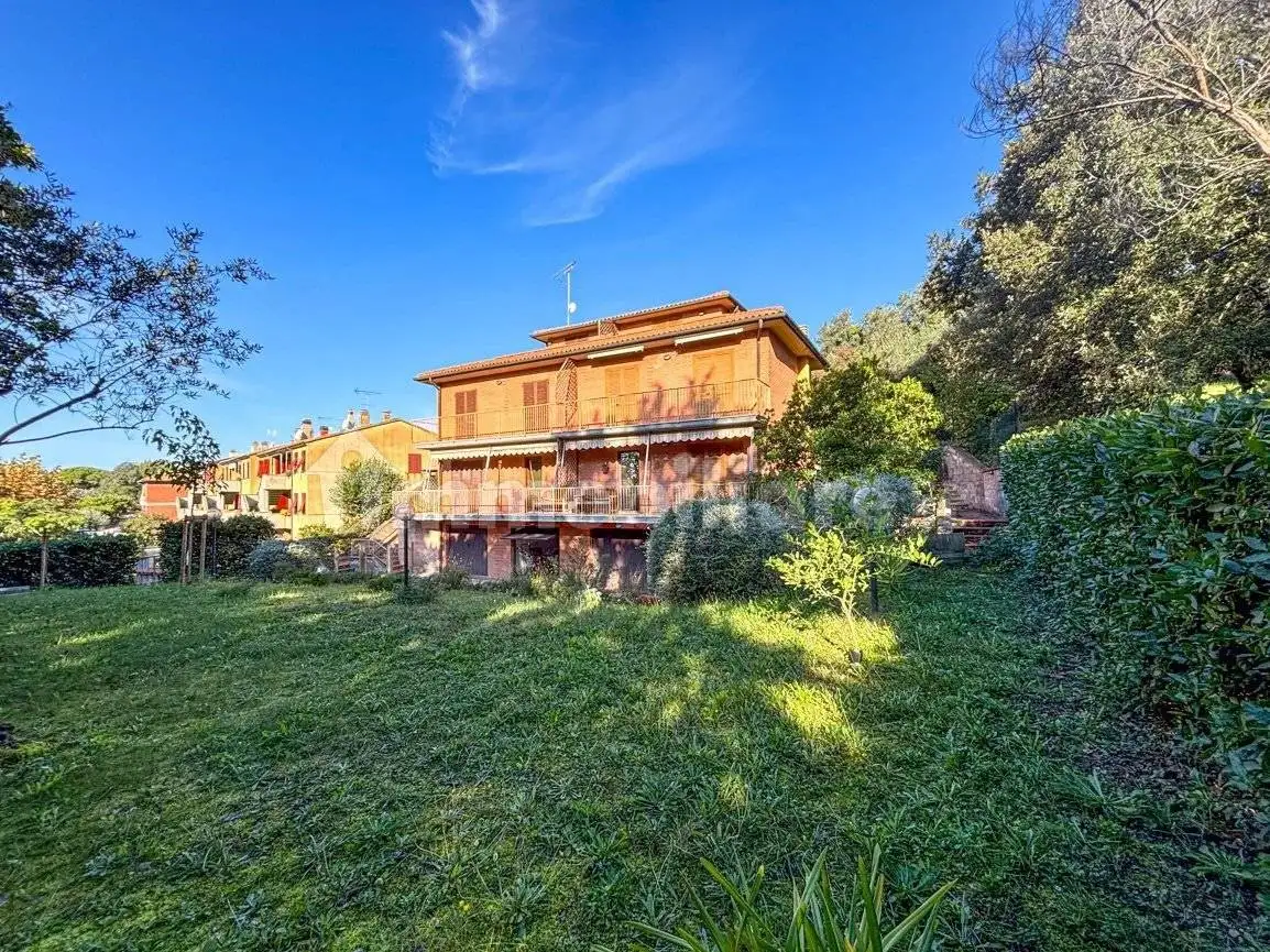 Appartamento in vendita a Castagneto Carducci