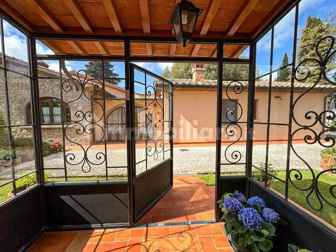 Villa in vendita a Cecina