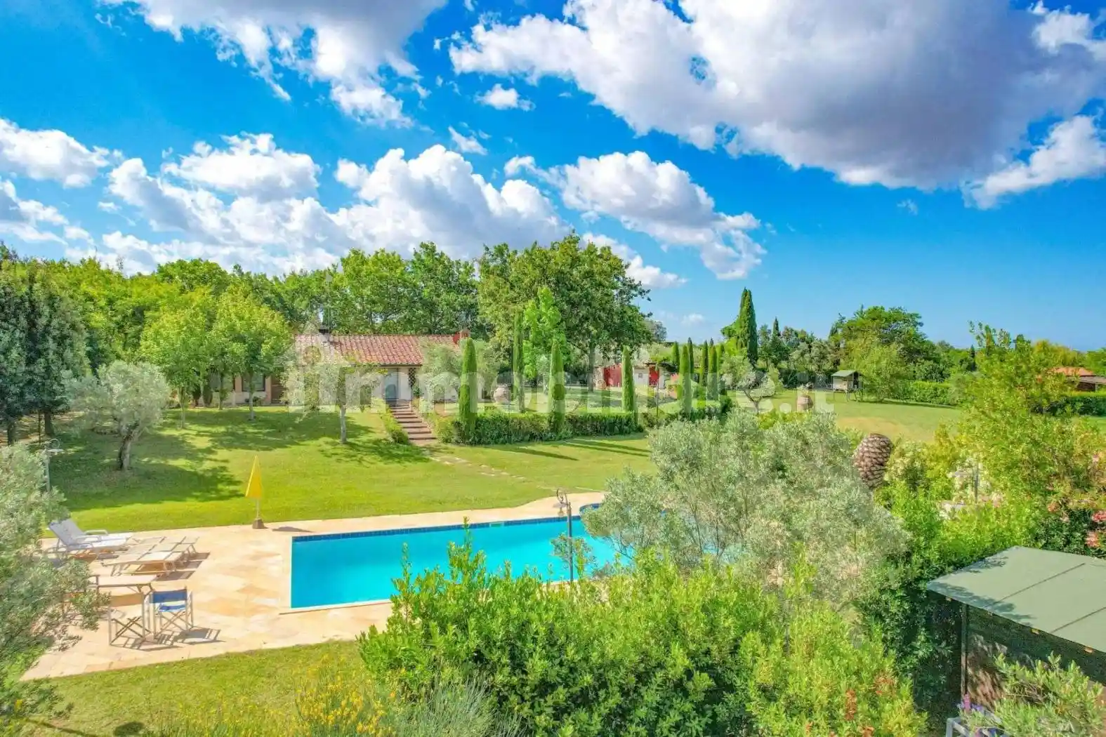 Villa in vendita a Cecina