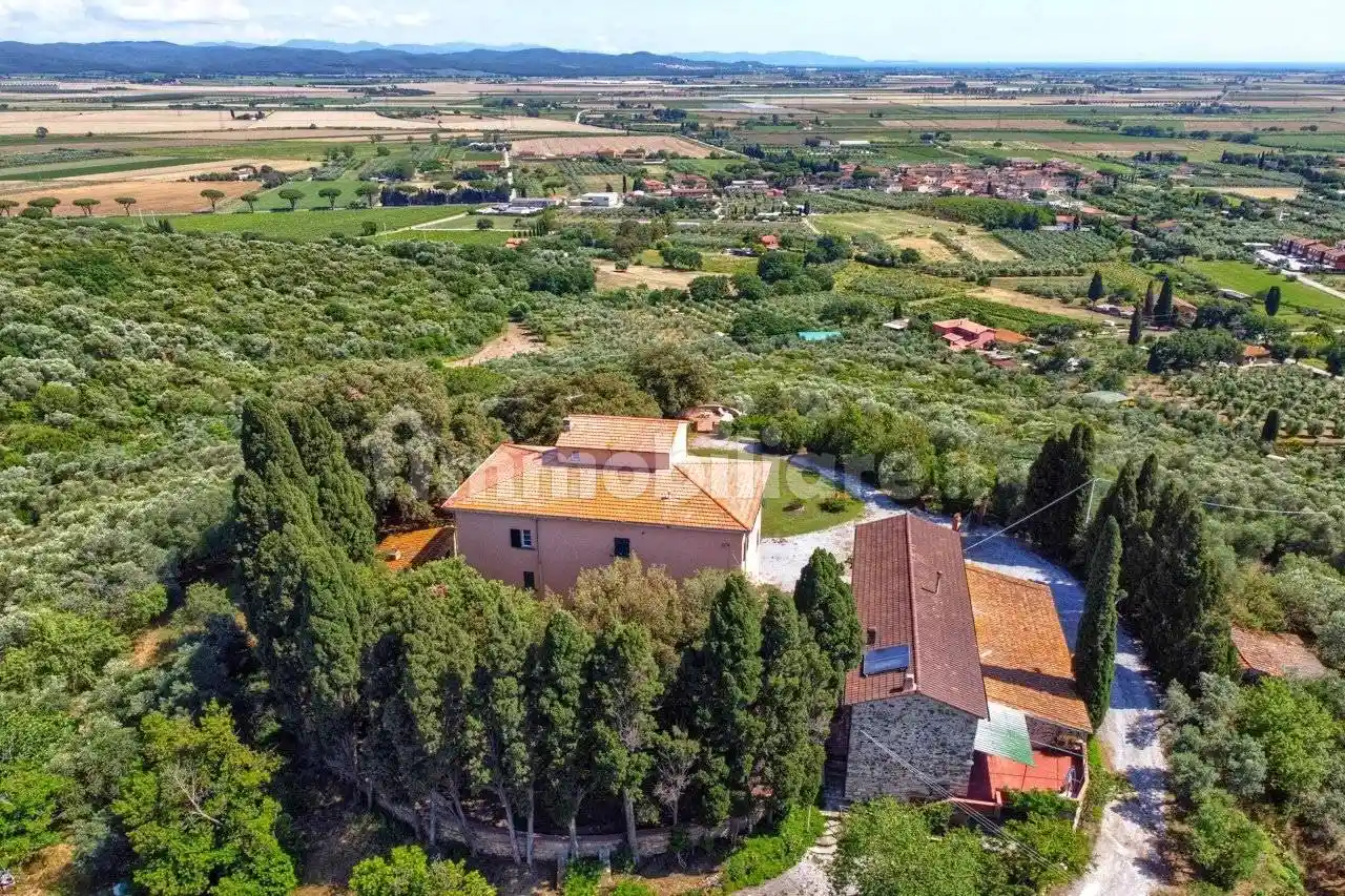 Villa in vendita a Campiglia Marittima