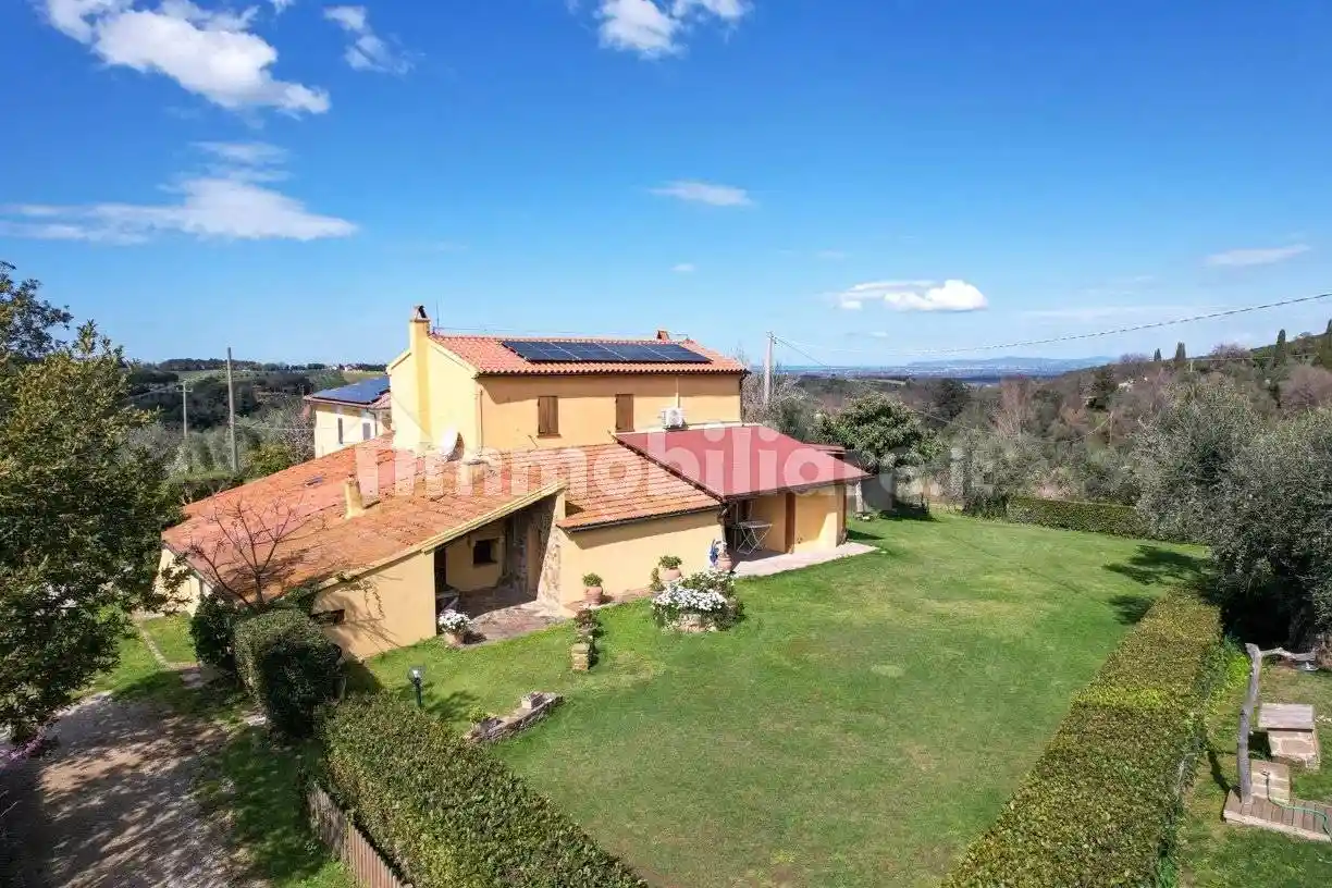 Villa unifamiliare 310 m², Castagneto Carducci - foto 2