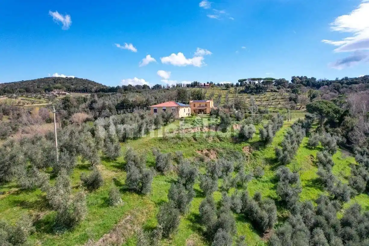 Villa unifamiliare 310 m², Castagneto Carducci - foto 4