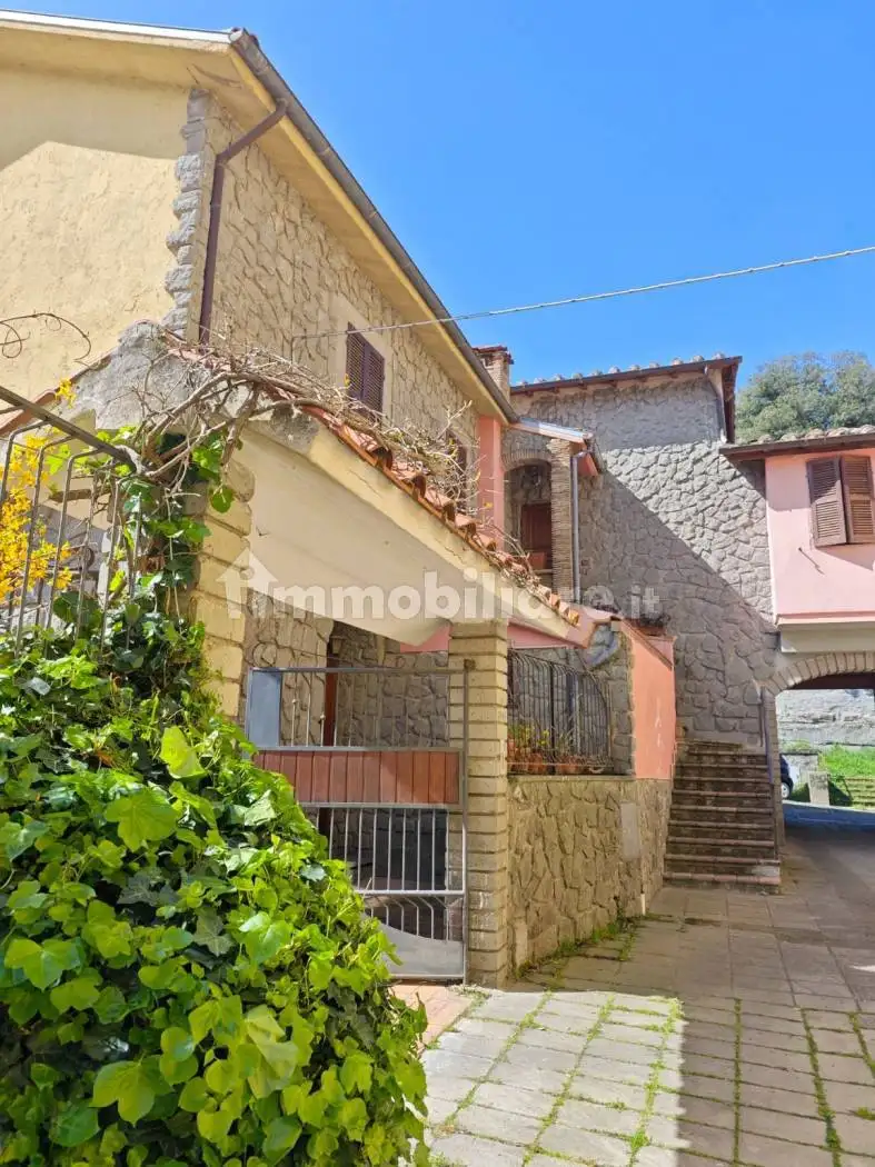 Appartamento in vendita a Viterbo