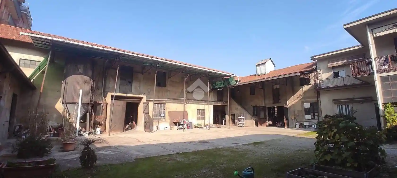 Casa indipendente in vendita a Lonate Pozzolo