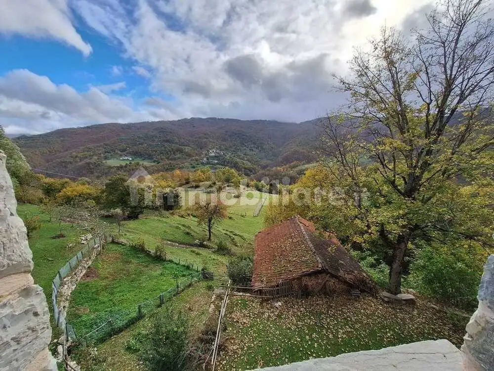 Villa unifamiliare Località Romezzano, Romezzano, Bedonia - foto 4