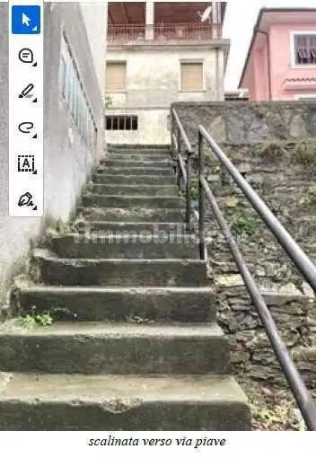 Casa indipendente in asta a Aurigo