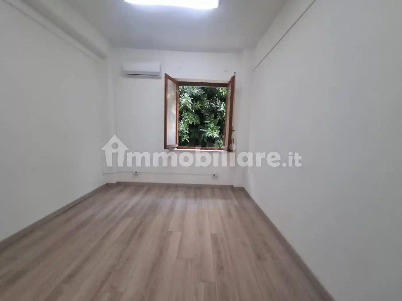 Quadrilocale viale di Augusto, Fuorigrotta, Napoli - foto 4