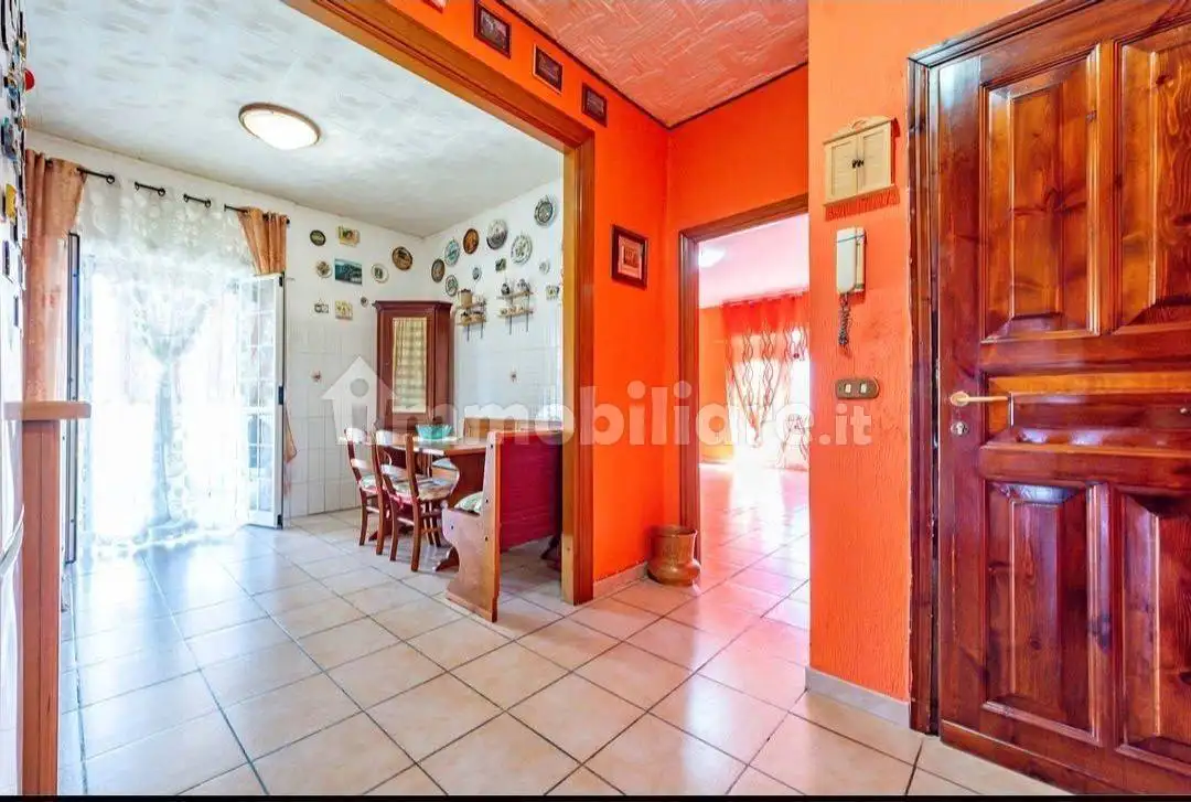 Palazzo - Edificio in vendita a Roma