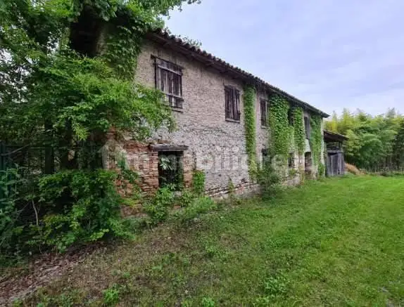 Casa indipendente in asta a Pederobba