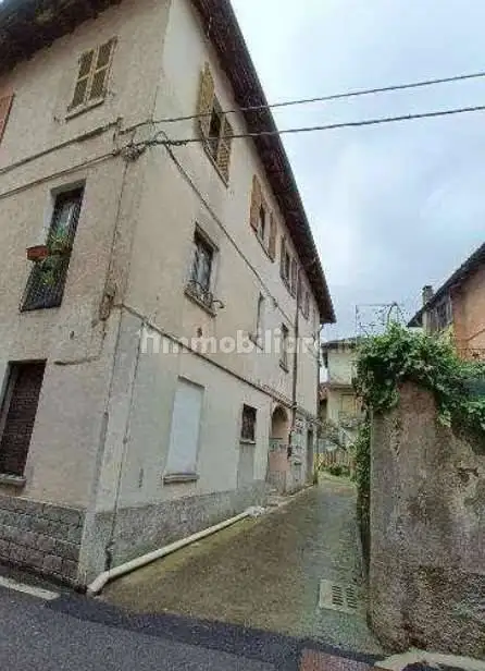 Appartamento in asta a Lurate Caccivio
