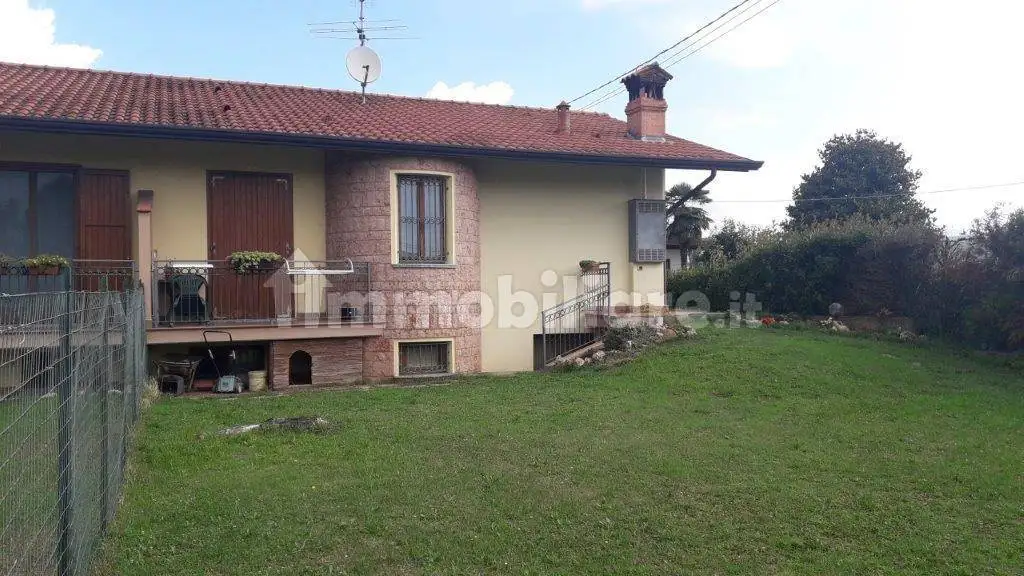 Villetta a schiera - foto 2