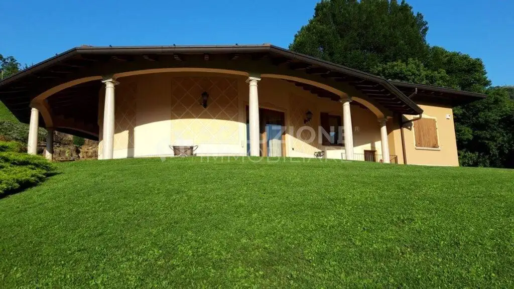 Villa unifamiliare, ottimo stato, 396 m², Adrara San Martino - foto 2