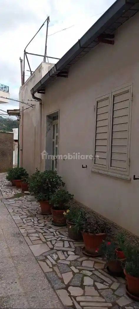 Casa indipendente in vendita a Reggio Calabria