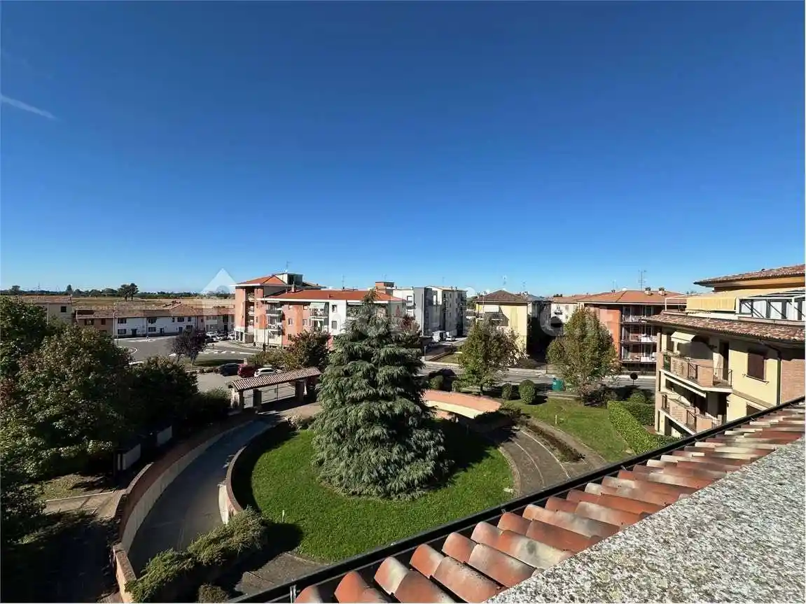 Quadrilocale buono stato, terzo piano, Mirabello - Scala, Pavia - foto 3