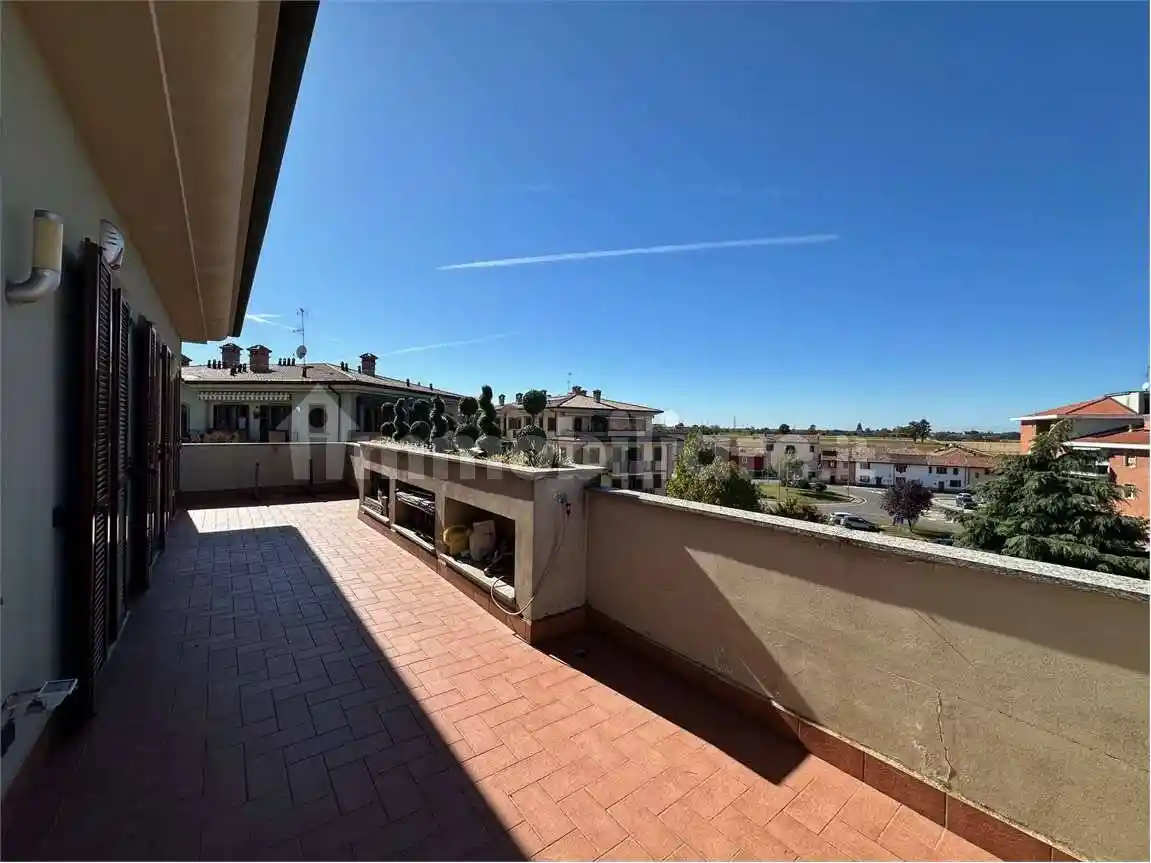 Quadrilocale buono stato, terzo piano, Mirabello - Scala, Pavia - foto 4