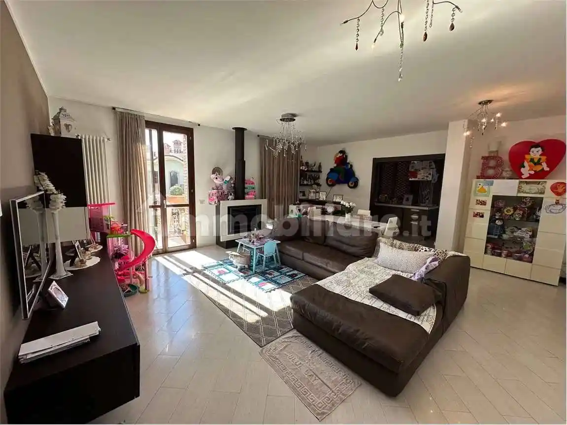 Quadrilocale buono stato, terzo piano, Mirabello - Scala, Pavia - foto 5