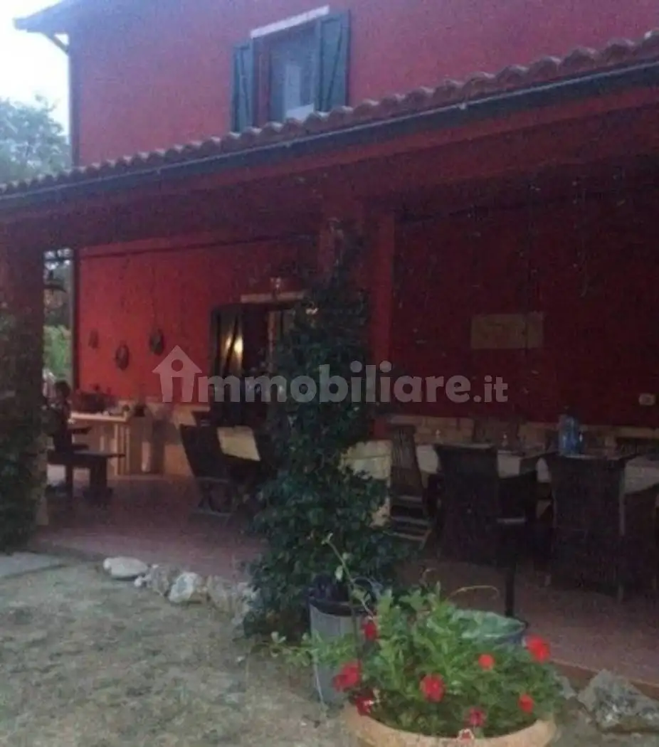 Villa unifamiliare 206 m², Agugliano - foto 2