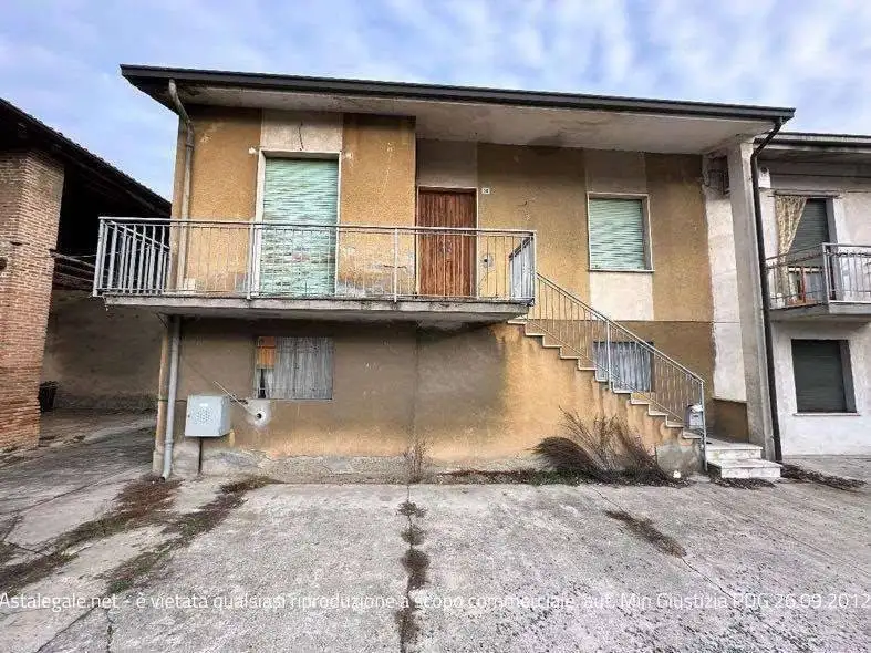 Casa indipendente in asta a Casatisma