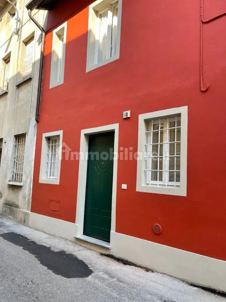 Bilocale via Giuseppe Parini 12, Centro, Broni - foto 2