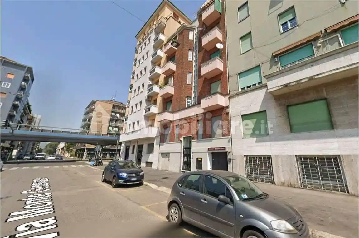 Appartamento all'asta via Monte Generoso, 8, Milano - foto 2