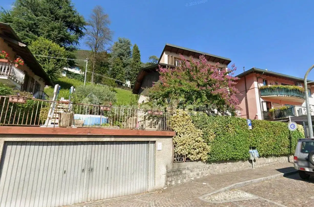 Villa in asta a Endine Gaiano