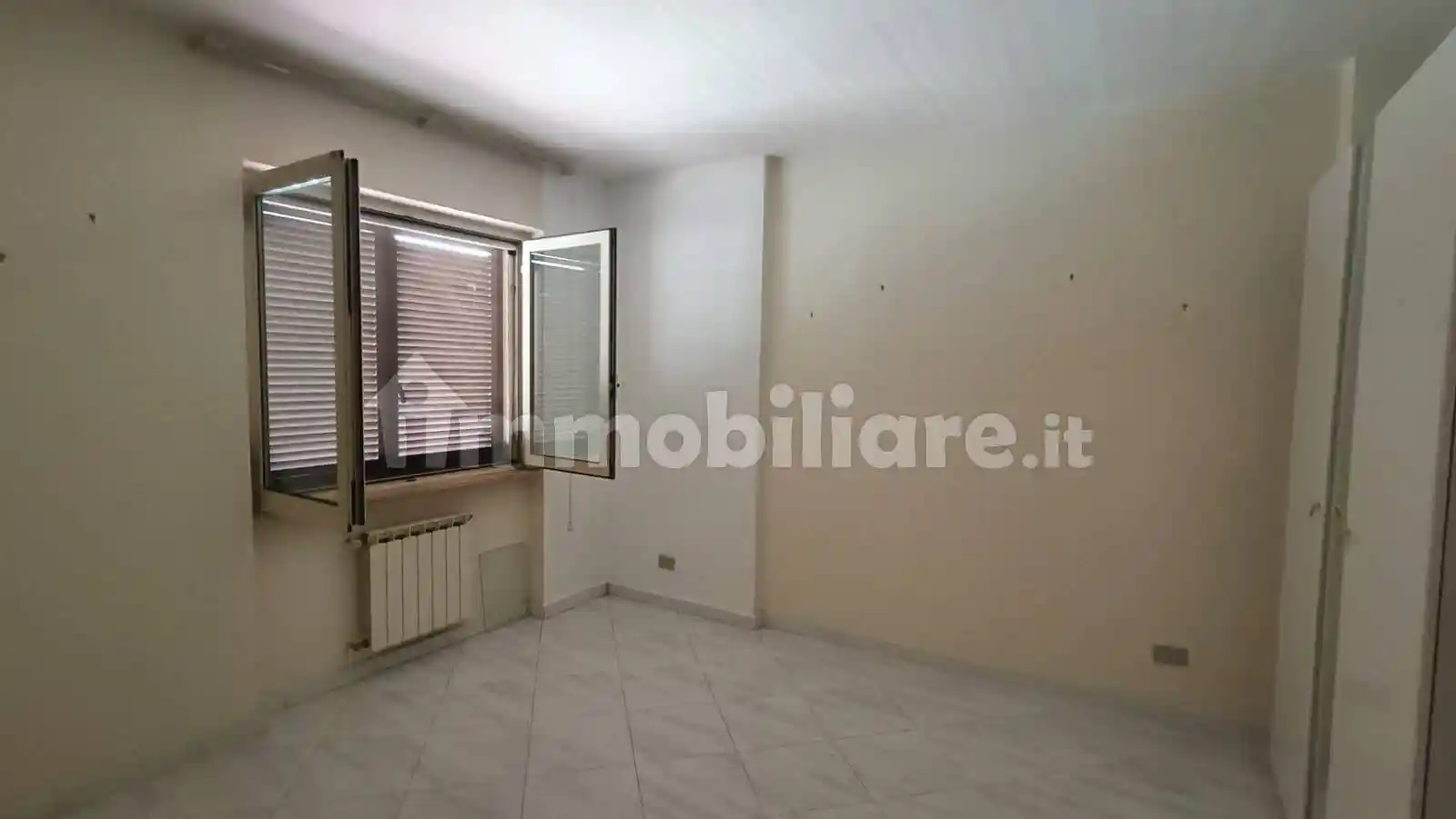 Trilocale ottimo stato, secondo piano, Curti - foto 2