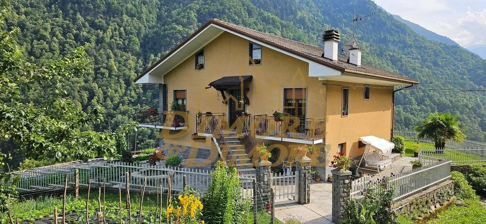 Villa in vendita a Calasca-Castiglione