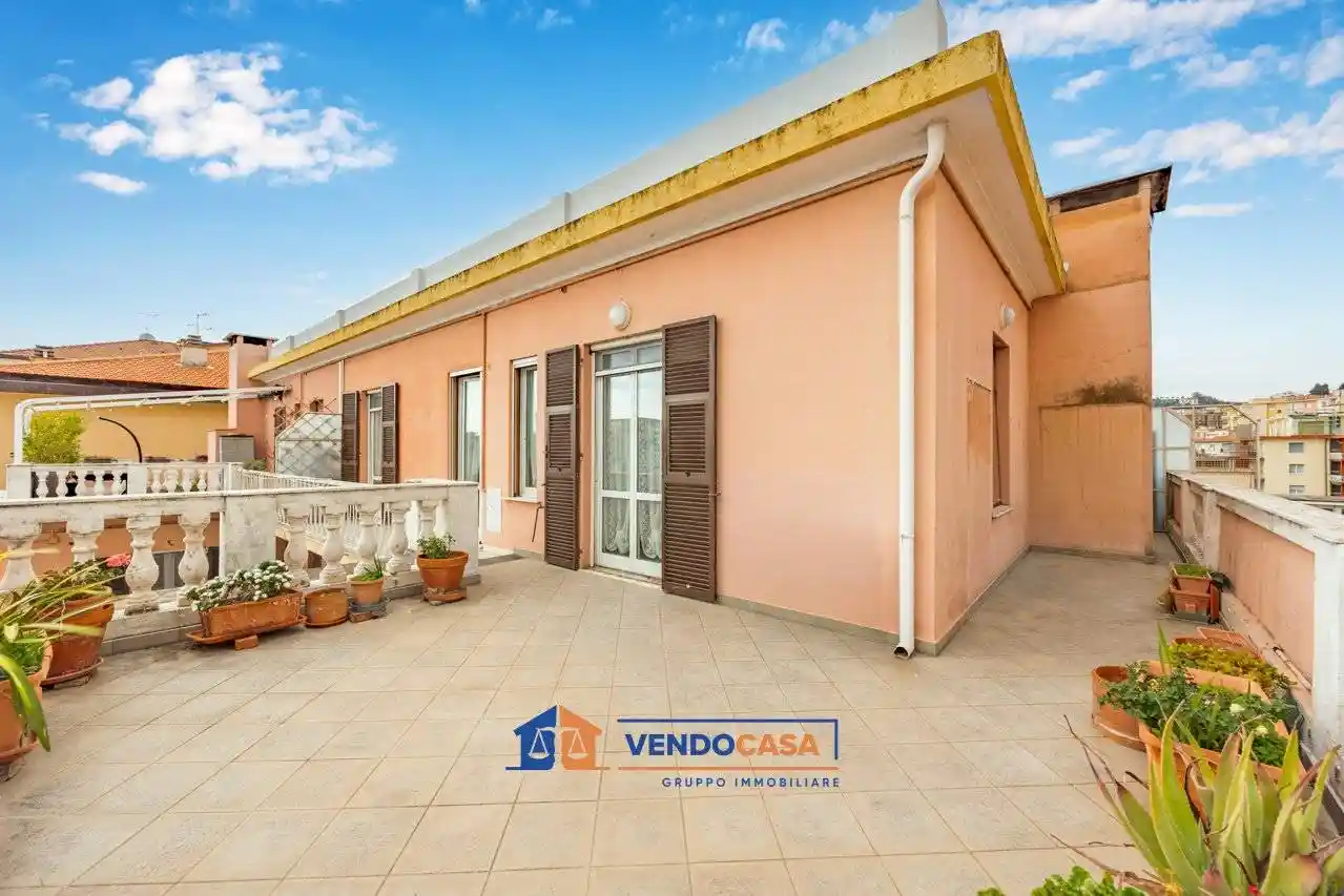 Appartamento in vendita a Imperia