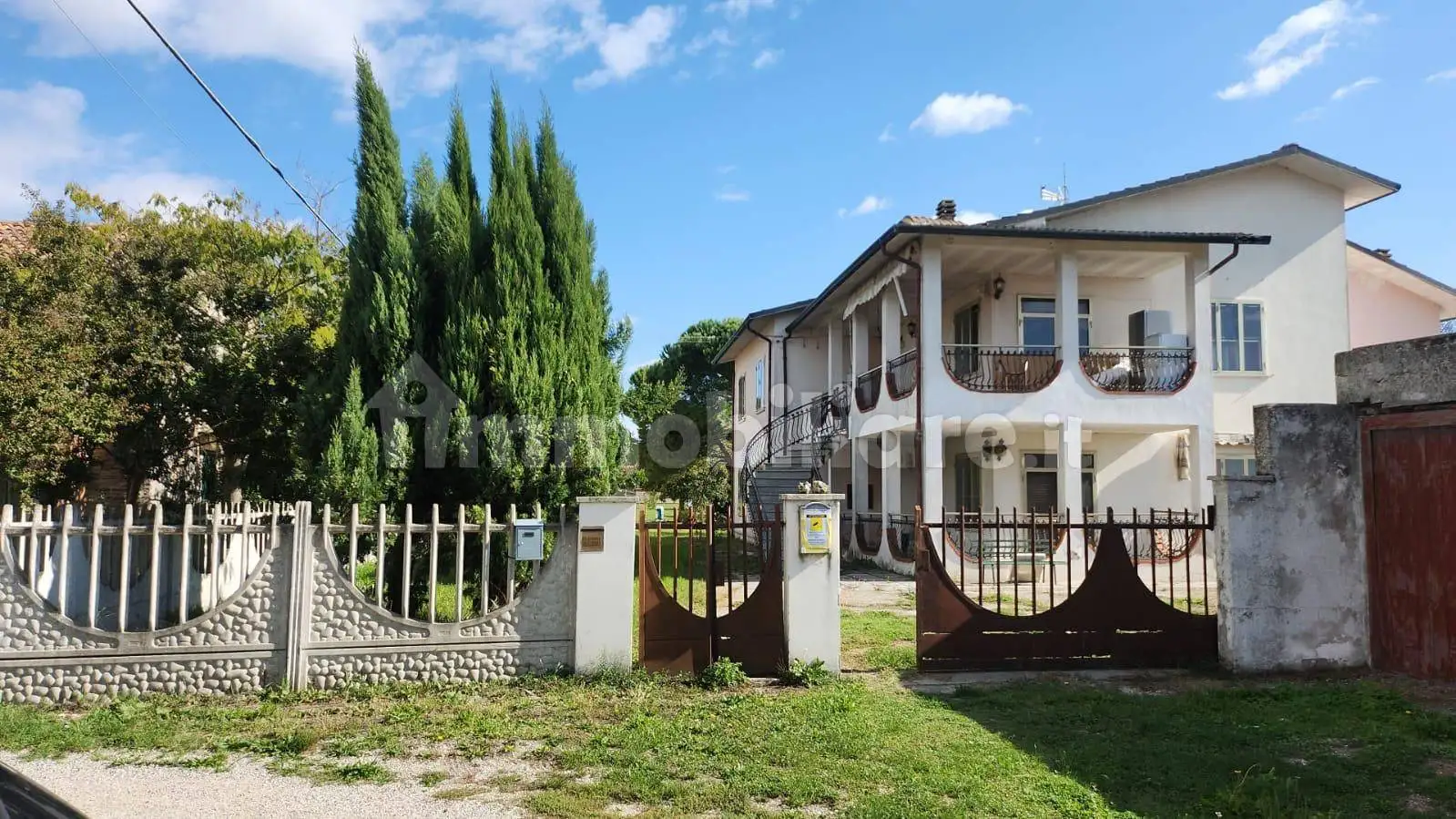 Villa in vendita a Tresignana