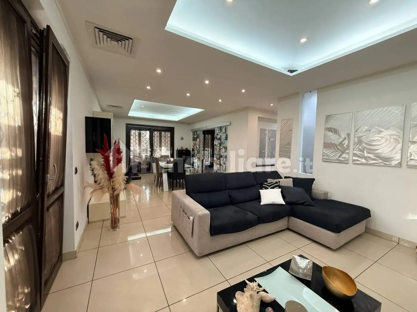 Appartamento in vendita a Napoli