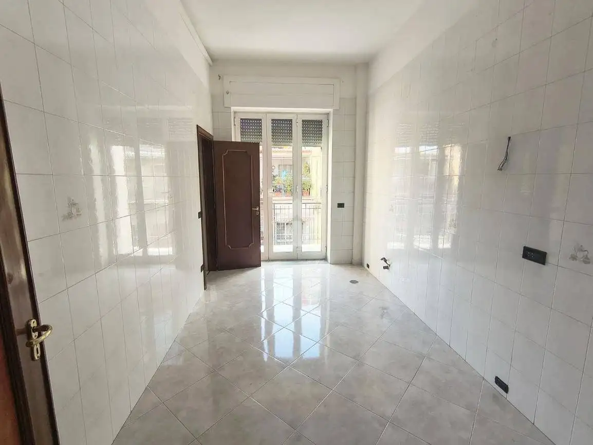 Trilocale via leonardo da vinci 21, Piazza Primavera, Passariello, Pomigliano d'Arco - foto 3